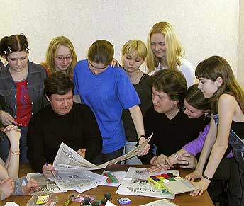С.В.Грушевский и С.Б.Цымбаленко в детском пресс-центре